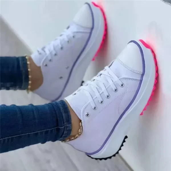 Sapatos Clássicos de Lona Branca – Estilo Atemporal e Conforto Para o Dia a Dia!